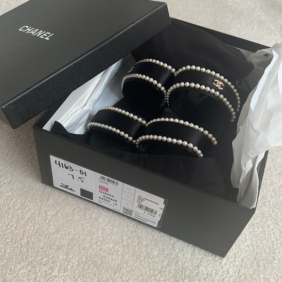 Chanel Pearl Sandals. Cruise collection 2022 - Picture 11 of 13